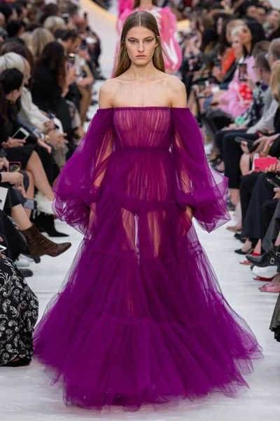 Look 73